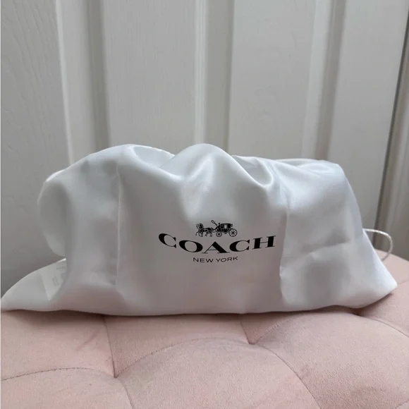 Coach Penn Shoulder Bag Black Patent - Picture 15 of 15